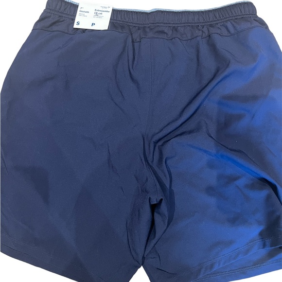 Old Navy Male Active Shorts - Picture 3 of 5
